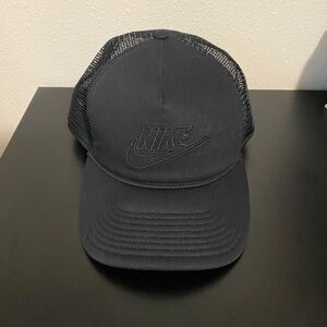 Nike Classic 99 Futura Trucker Hat Cap Snapback Black Mesh Center Swoosh